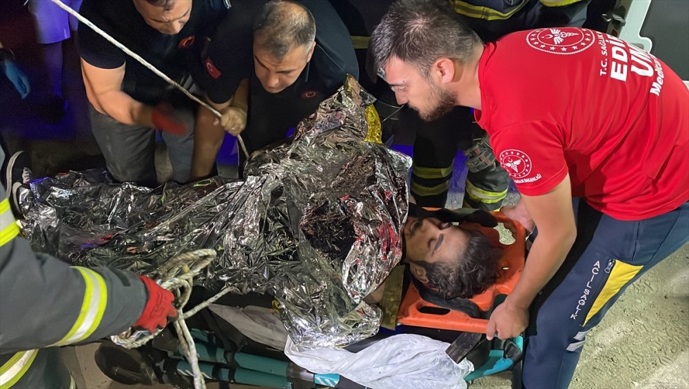 Edirne'de Tunca Nehri'ne düşen genç kurtarıldı