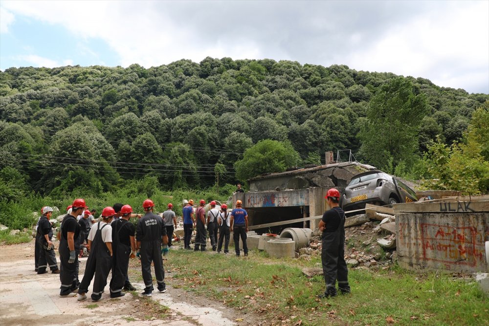 Sakarya'da kurulan arama kurtarma ekibi "SABAK" olası afetlerde görev alacak