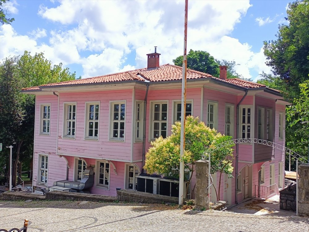 "Emirgan Korusu'ndaki köşklerin İBB Başkanı İmamoğlu ve eşine tahsis edildiği" iddiası: