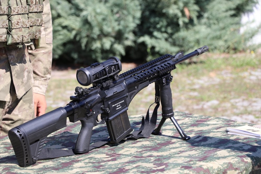 Edirne'de "yerli ve milli silahlar" sergilendi