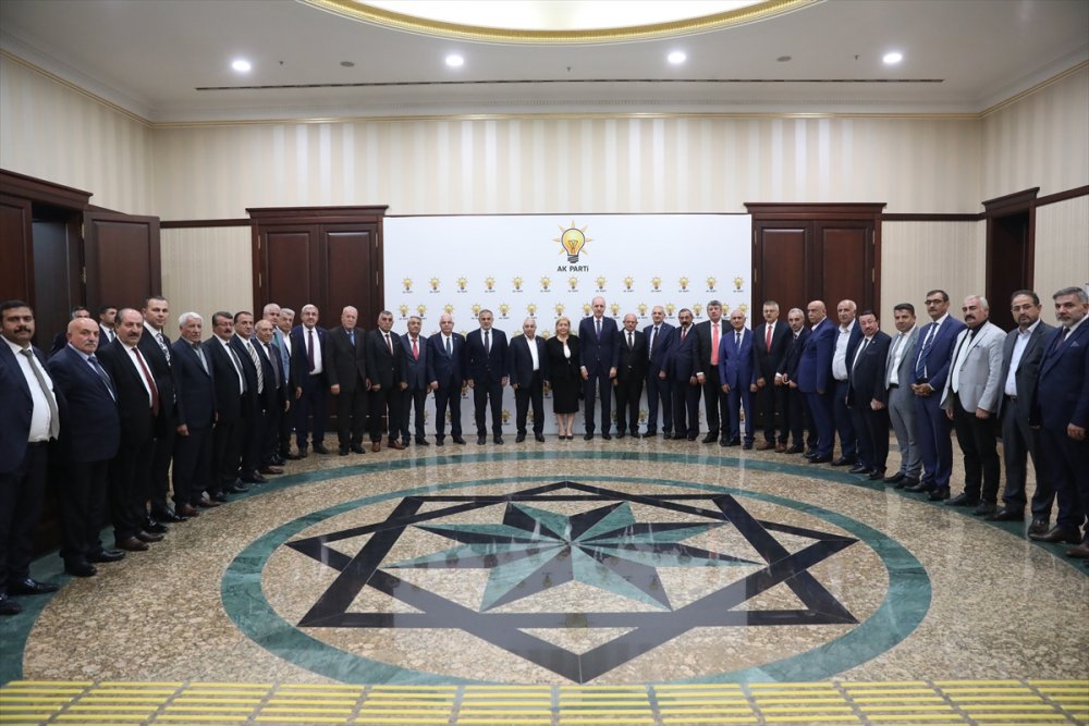 AK Parti Genel Başkanvekili Kurtulmuş, Doğu ve Güneydoğu Anadolu'nun kanaat önderleriyle buluştu:
