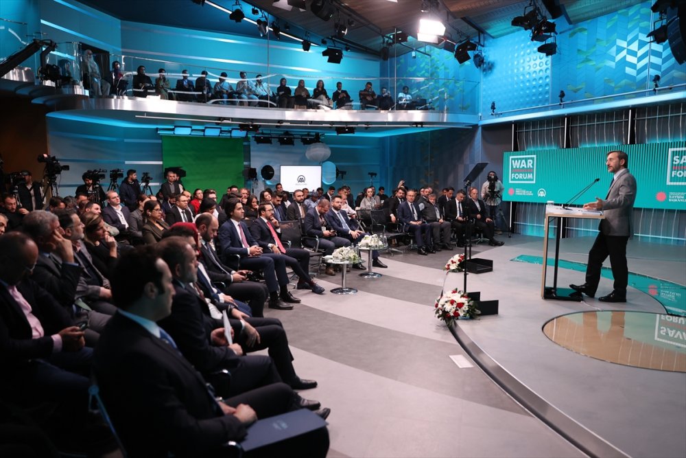 İletişim Başkanı Altun, "Savaş Muhabirleri bazen savaşın seyrini değiştirebilir"