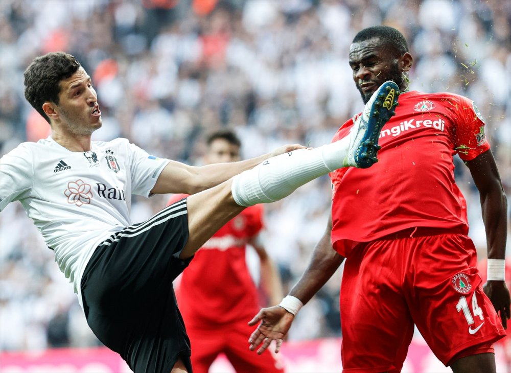 Şenol Güneş’li Beşiktaş 5 Golle başladı