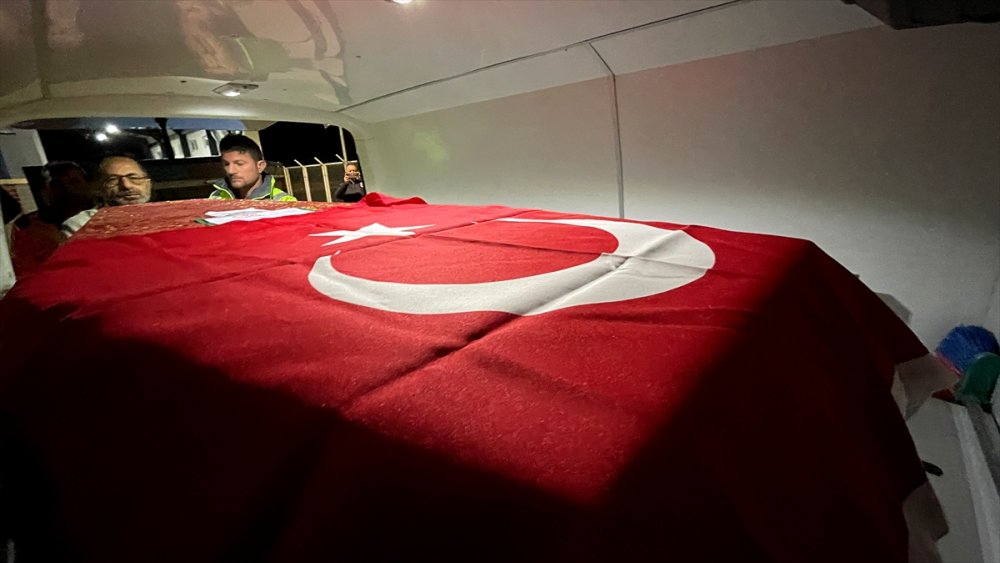 Solingen faciasında 5 yakınını kaybeden Mevlüde Genç'in cenazesi Samsun'a getirildi