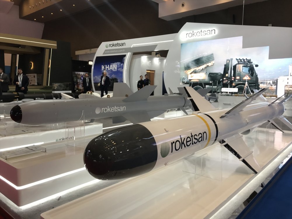 Türk savunma sanayisi ürünleri Asya ülkeleriyle buluştu