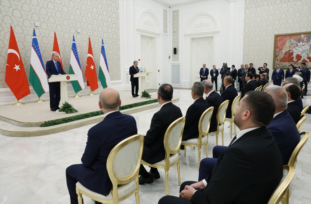 Cumhurbaşkanı Erdoğan'a Özbekistan'da Yüksek Düzeyli İmam Buhari Nişanı takdim edildi