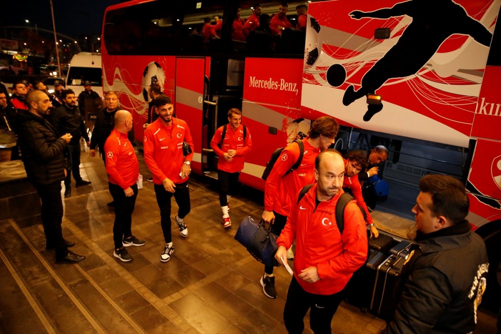 A Milli Futbol Takımı, Özel Maç için Diyarbakır'a geldi