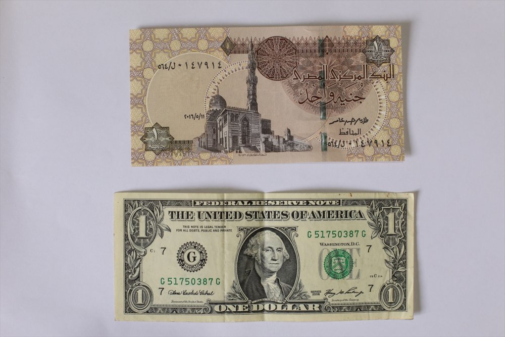 Mısır para birimi cüneyh, dolar karşısında tarihi değer kaybı yaşadı