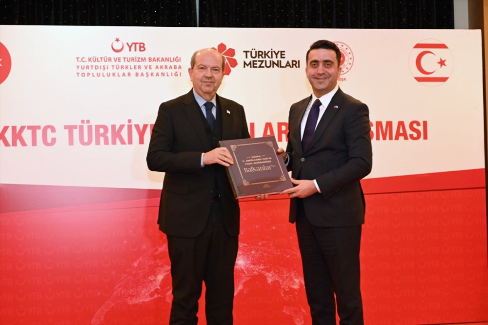 Türkiye'deki üniversitelerden mezun olan KKTC vatandaşları Lefkoşa'da buluştu