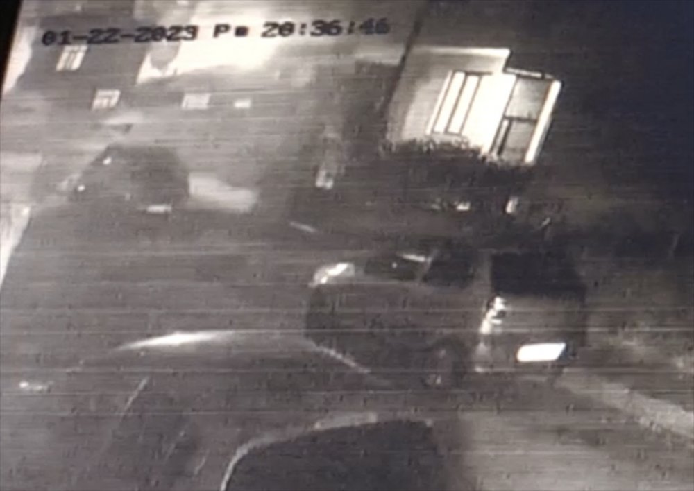 Kocaeli'de doğal gaz borusunun patlama anı güvenlik kamerasına yansıdı