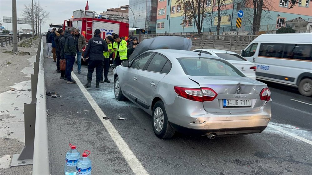 Kocaeli'de zincirleme trafik kazasında 1 kişi yaralandı
