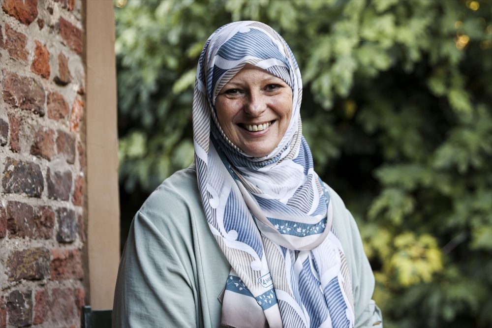 Yazar Lauren Booth "Barış Yurdu"na yolculuğunu anlattı: