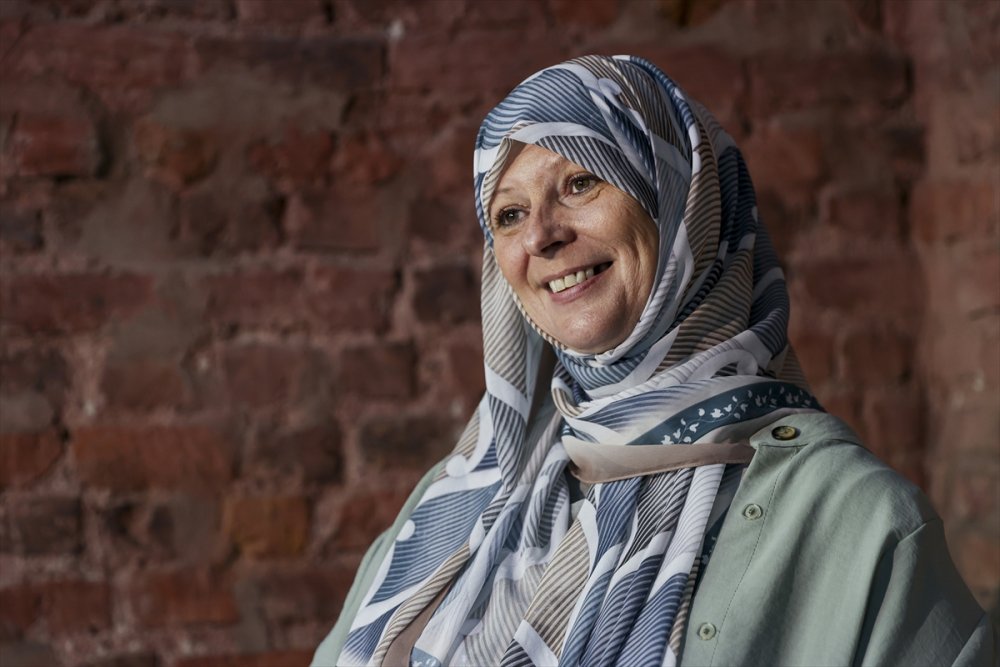 Yazar Lauren Booth "Barış Yurdu"na yolculuğunu anlattı: