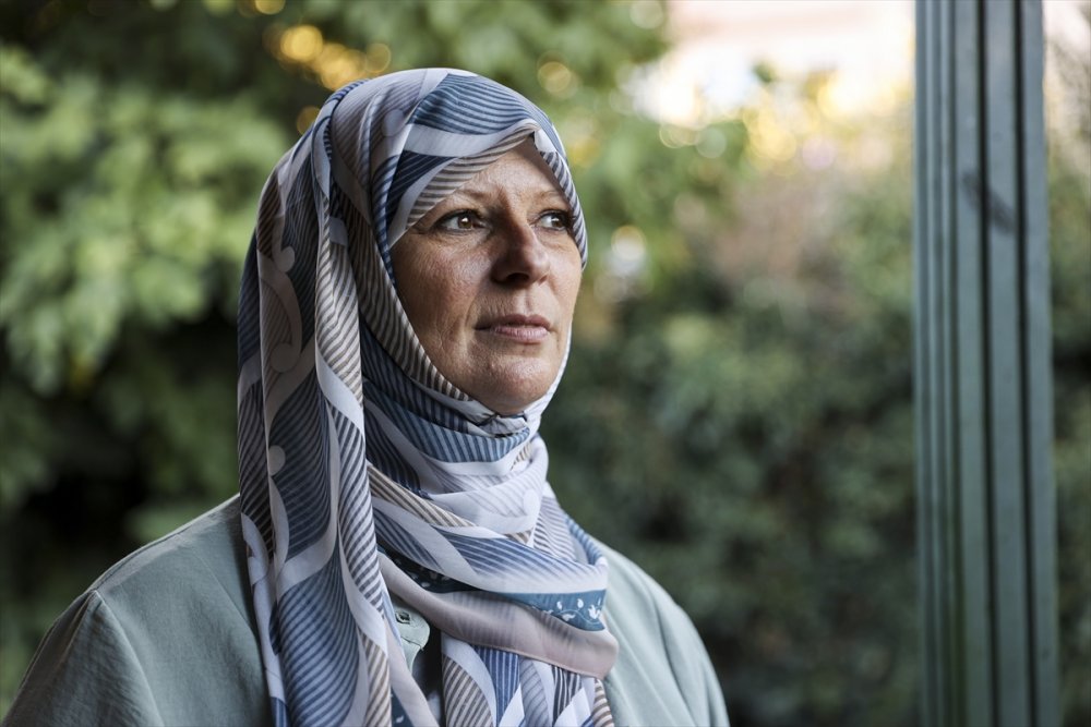 Yazar Lauren Booth "Barış Yurdu"na yolculuğunu anlattı: