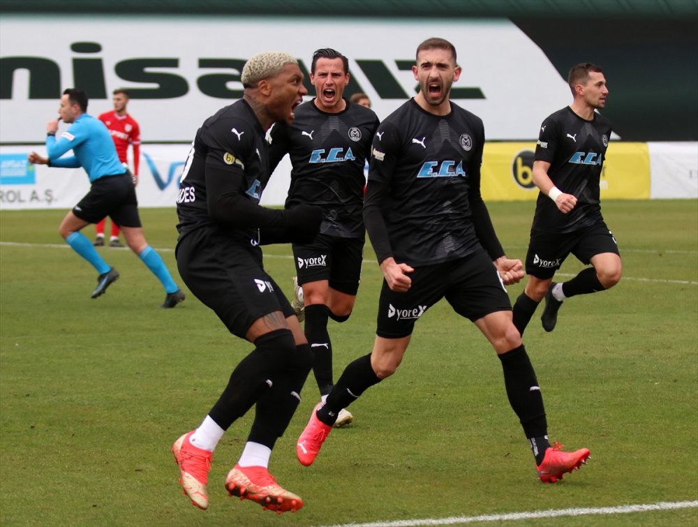 1. Lig’de Manisaspor Lider Samsunspor’dan bir puanı kaptı