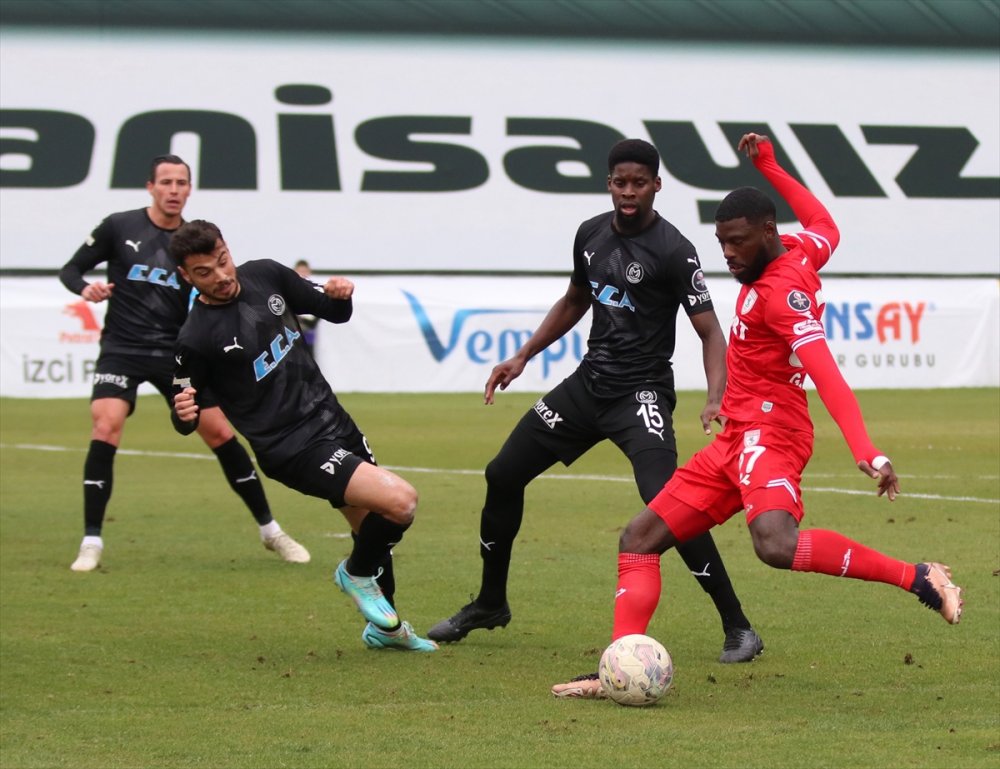 1. Lig’de Manisaspor Lider Samsunspor’dan bir puanı kaptı