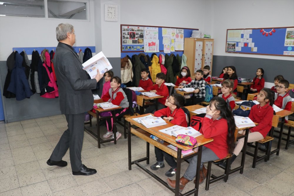 Bolu, Karabük, Bartın, Zonguldak ve Kocaeli'de öğrenciler dersbaşı yaptı