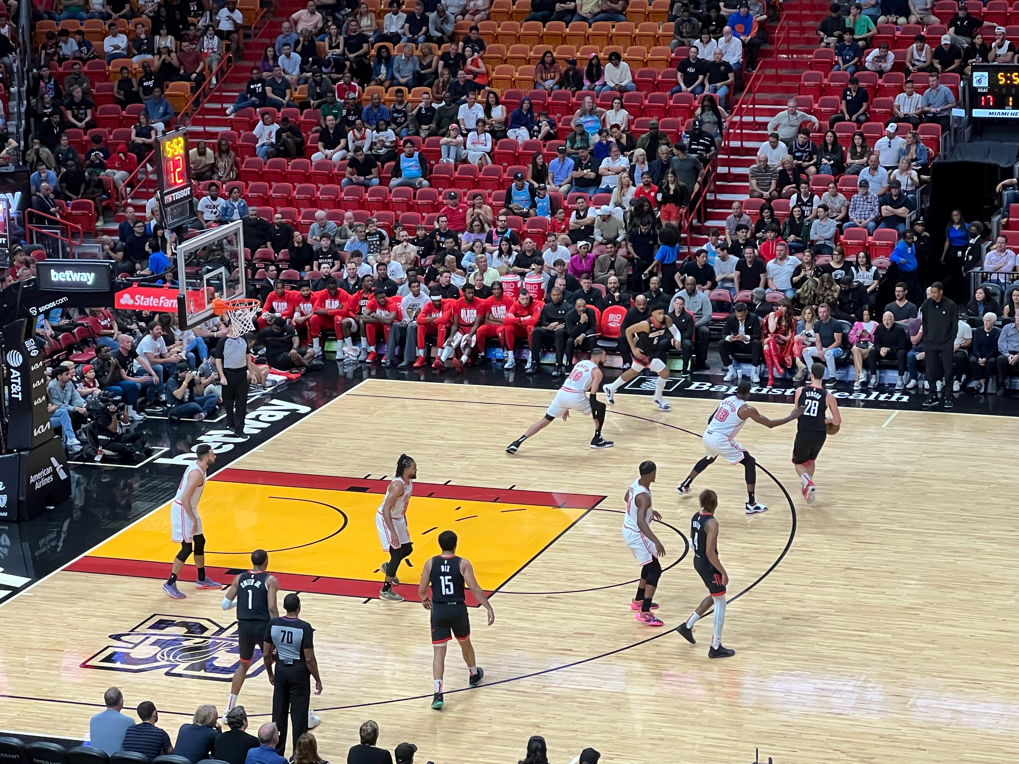 heat-vs-rockets-2.jpg