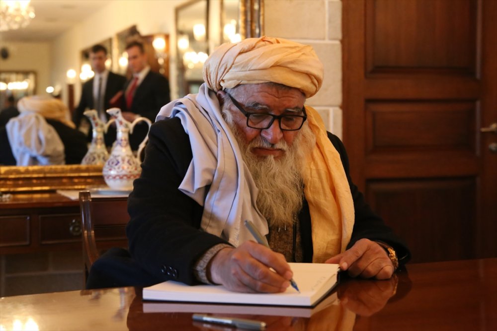 Afgan Kızılayı, depremzedeler için yaklaşık 940 bin Türk lirası yardımda bulundu