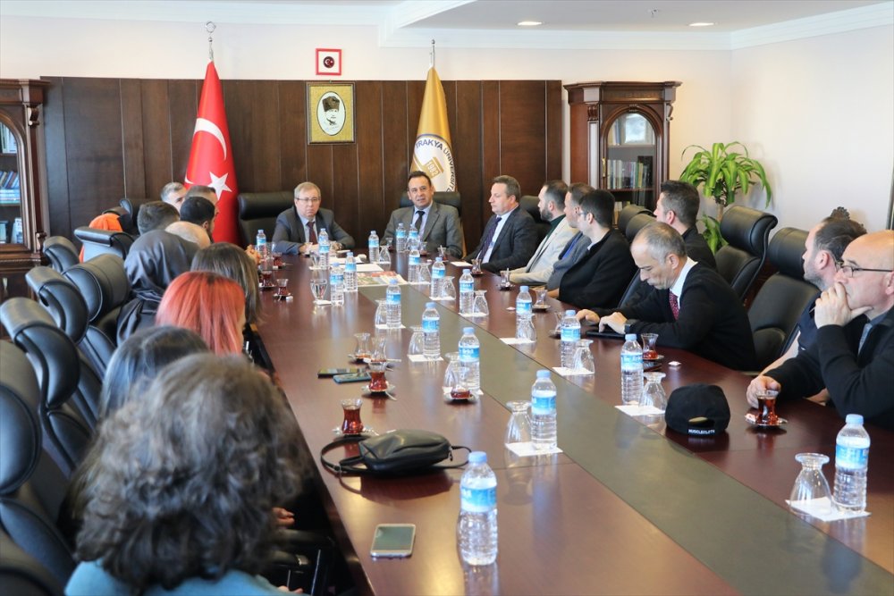 Deprem bölgesinde çalışmalara katılan Trakya Üniversitesi AFAD gönüllüleri yaşadıklarını anlattı