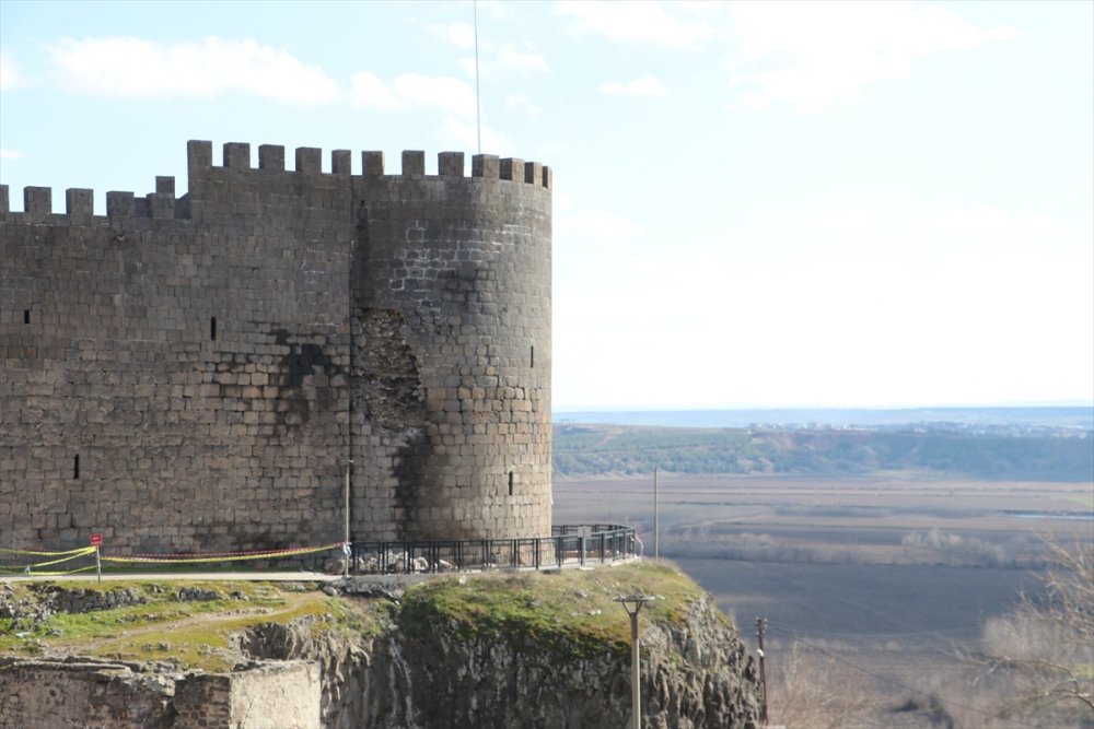 Diyarbakır'da tespit yapılan 606 tescilli yapıdan 4'ü ağır, 30'u ise orta hasarlı