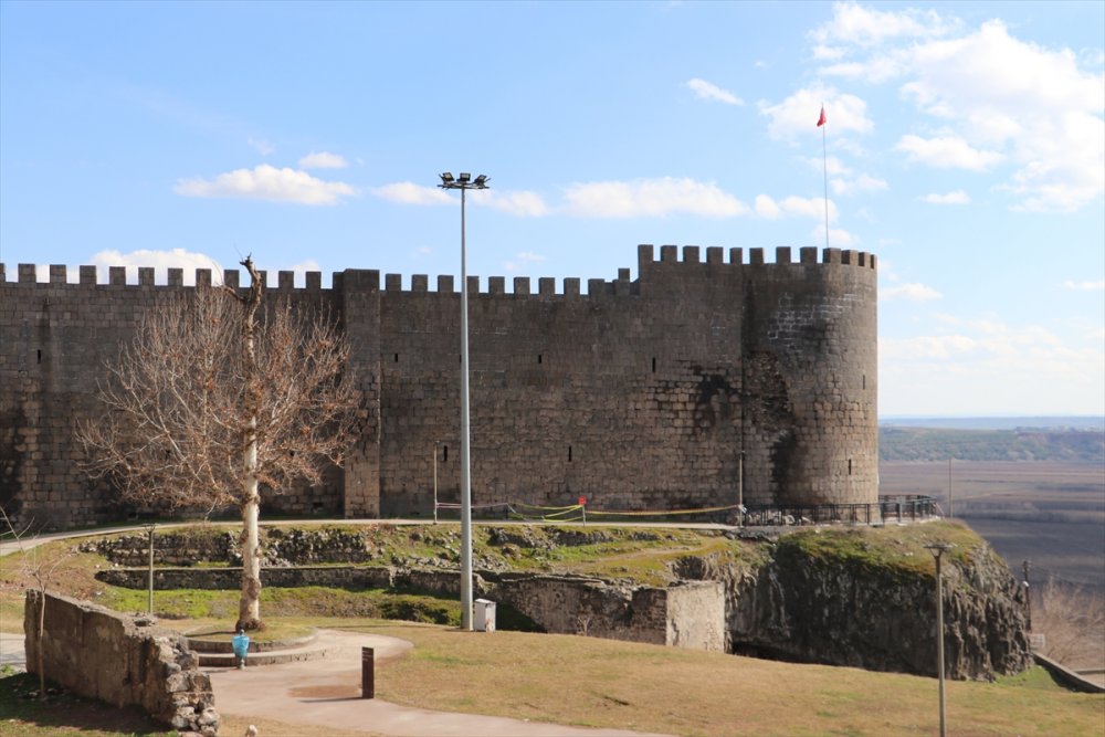Diyarbakır'da tespit yapılan 606 tescilli yapıdan 4'ü ağır, 30'u ise orta hasarlı