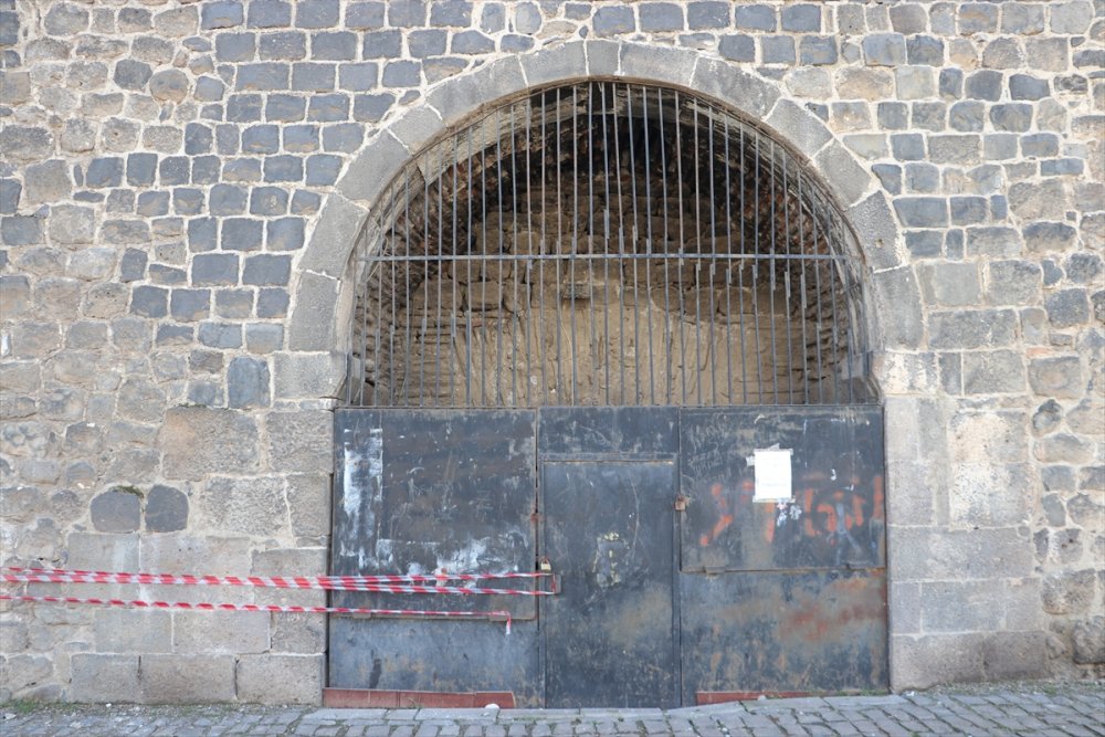 Diyarbakır'da tespit yapılan 606 tescilli yapıdan 4'ü ağır, 30'u ise orta hasarlı