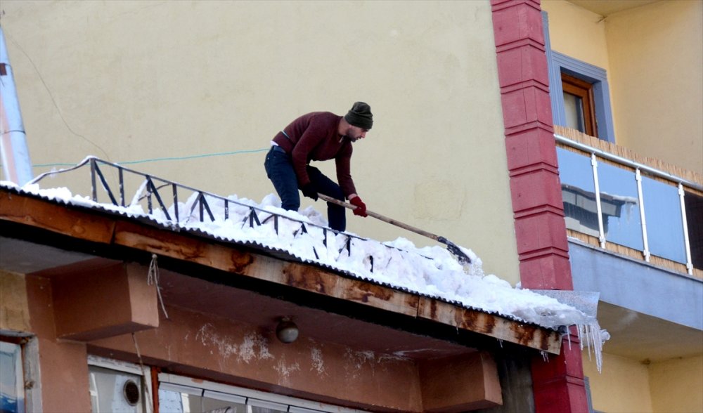 Doğu Anadolu'da gece en düşük sıcaklık sıfırın altında 19 derece ile Kars'ta ölçüldü