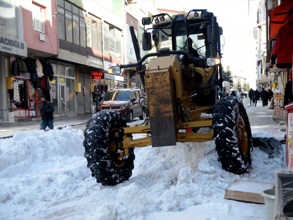 Doğu Anadolu'da gece en düşük sıcaklık sıfırın altında 19 derece ile Kars'ta ölçüldü