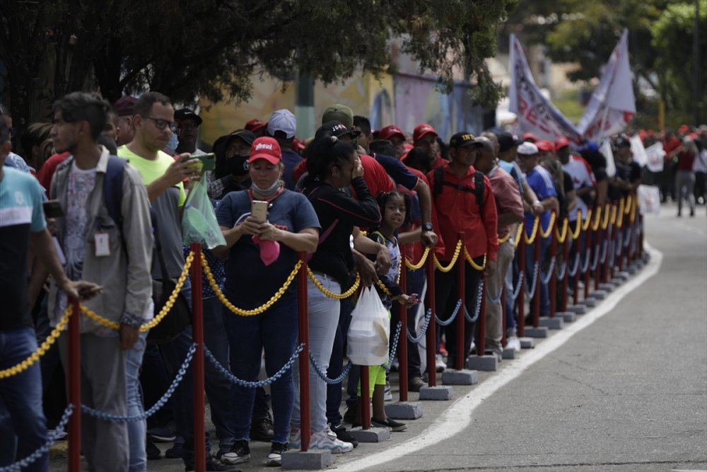 Eski Venezuela Devlet Başkanı Hugo Chavez, ölümünün 10. yılında anıldı