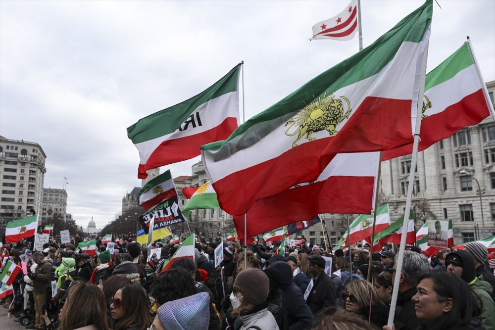 Washington'dan İran'daki protestolara destek yürüyüşü