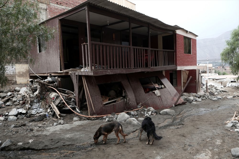 Peru'da Yaku Kasırgası'nın yol açtığı sellerde 65 kişi hayatını kaybetti