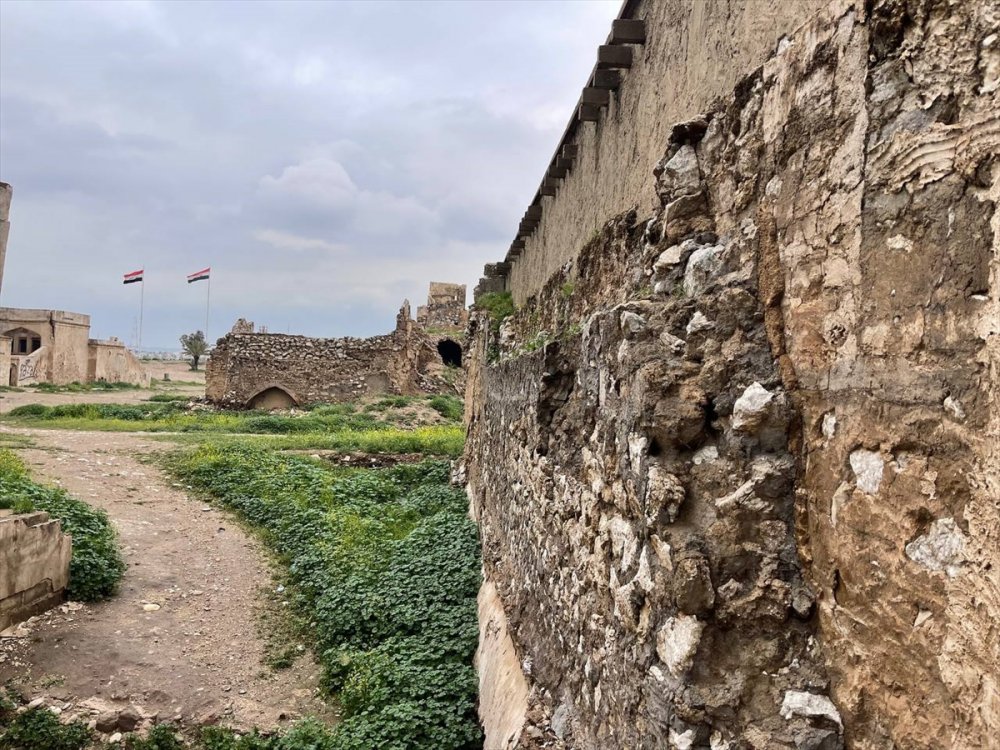 Irak'ta yıkılmanın eşiğindeki tarihi Kerkük Kalesi restore edilecek