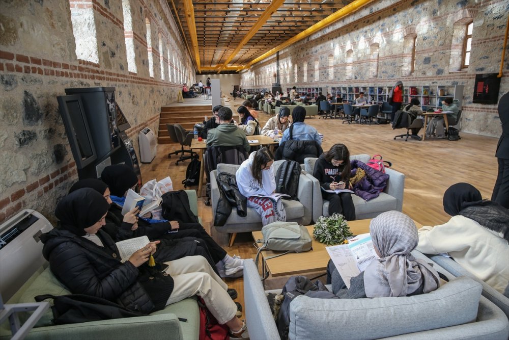 Rami Kütüphanesi 600 binden fazla kitapseveri ağırladı