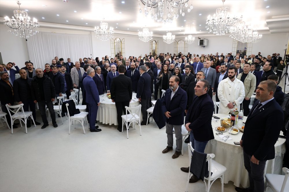 UID Belçika, Brüksel'de iftar verdi