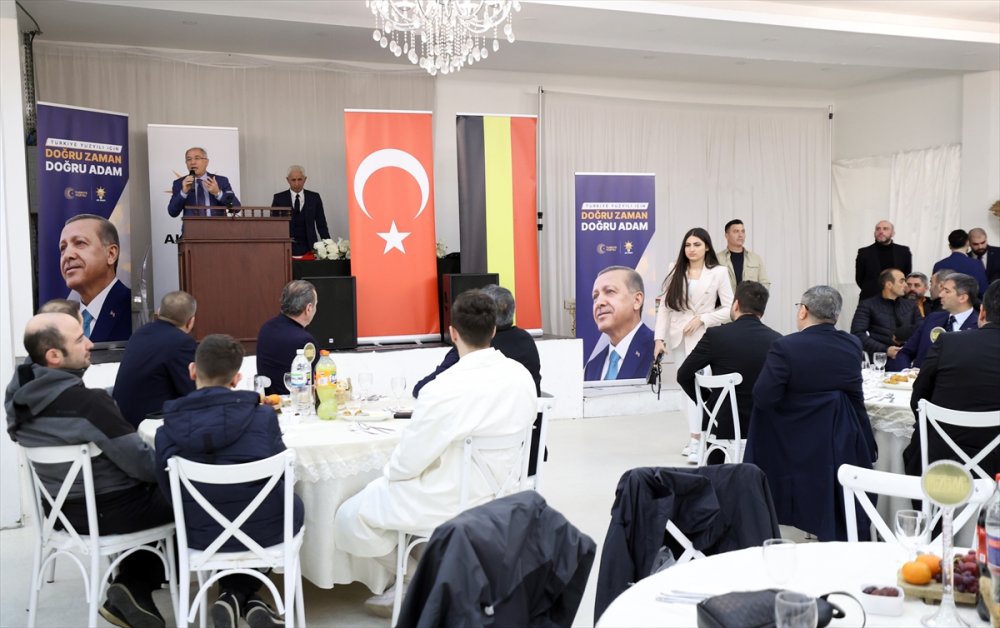 UID Belçika, Brüksel'de iftar verdi