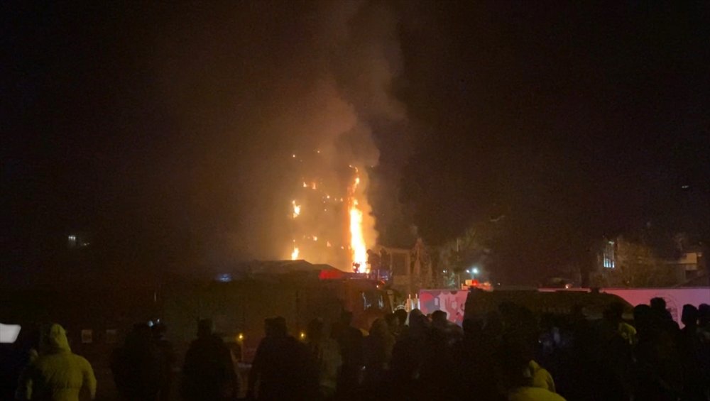 Samsun’da bir restoranda çıkan yangın söndürüldü