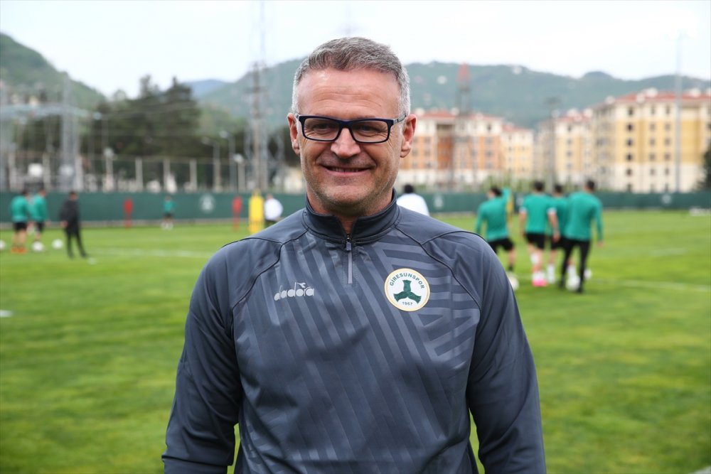 Giresunspor'da teknik direktör İrfan Buz ilk antrenmanına çıktı