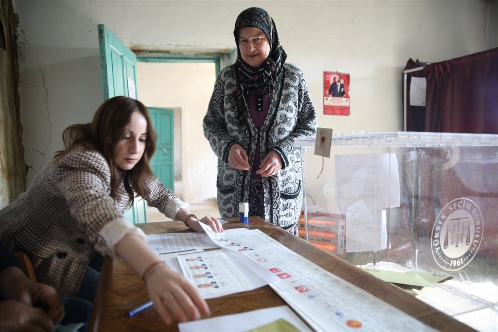 Nevşehir'de 10 nüfuslu köyde seçmen sandık başında