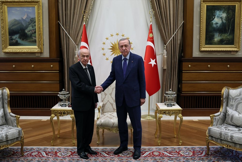 Cumhurbaşkanı Erdoğan, MHP Genel Başkanı Bahçeli'yi kabul etti