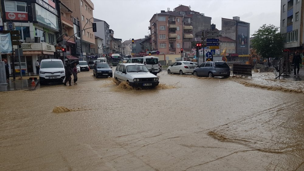 Kocaeli'de sağanak etkili oldu