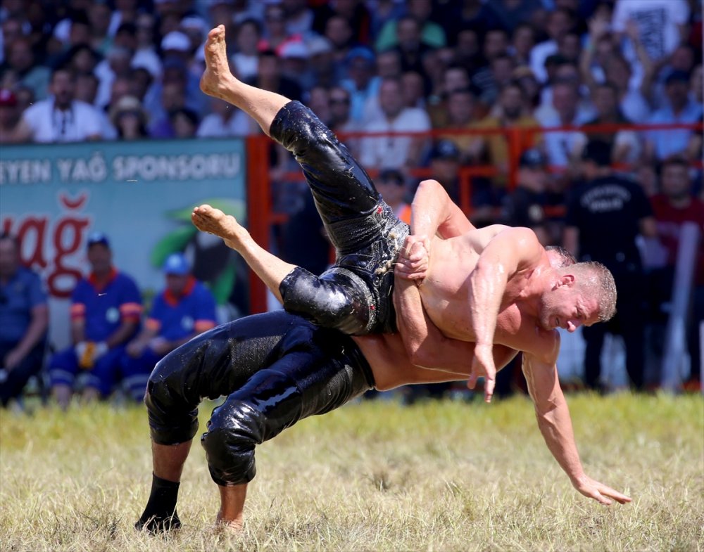 662. Tarihi Kırkpınar Yağlı Güreşleri'nde kazanan ZEYBEK