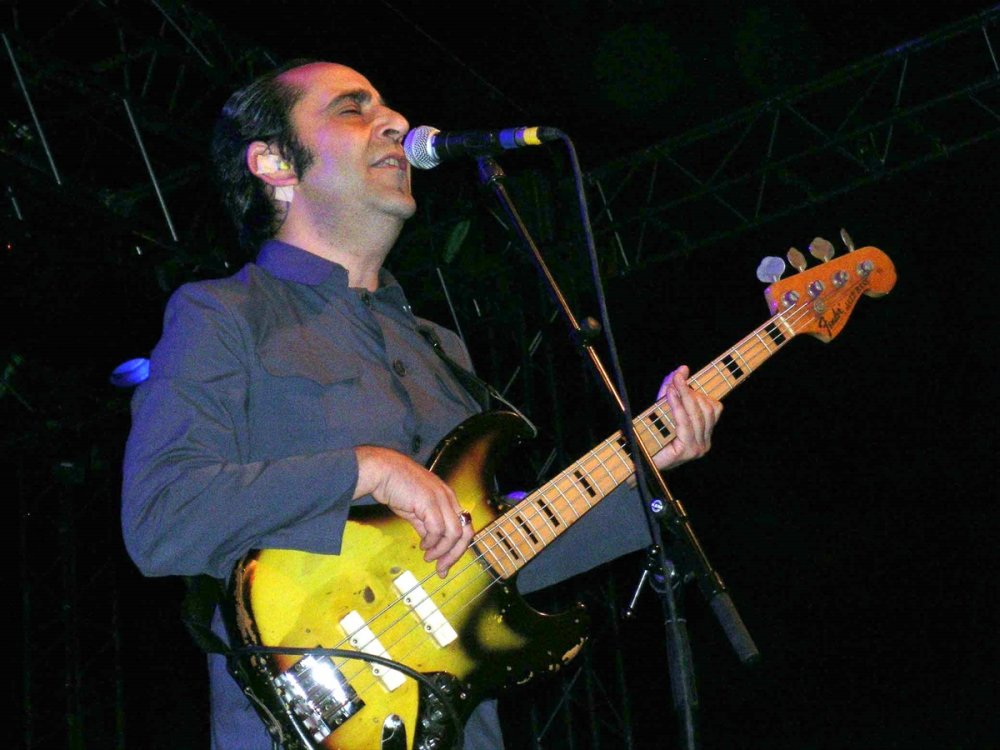 PORTRE - Neşesi ve sahne enerjisiyle hatırlanan MFÖ'nün başarılı ismi: Özkan Uğur