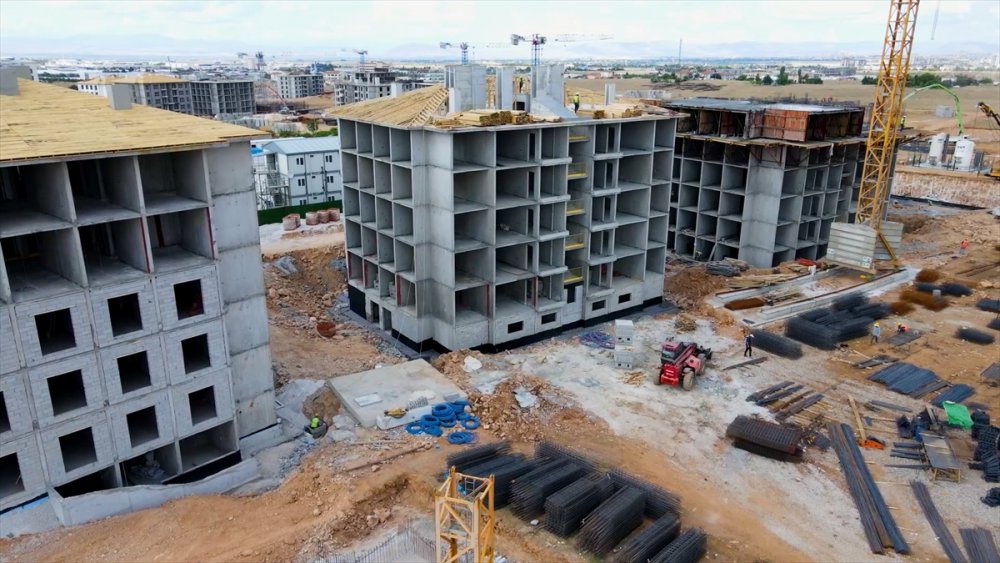 Bakan Özhaseki: Malatya'da 103 bin 19 konut yapılacak