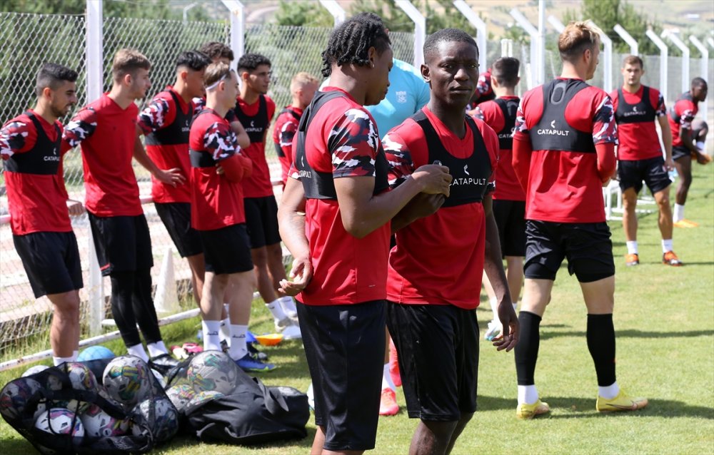 Sivasspor yeni sezon hazırlıklarına devam etti