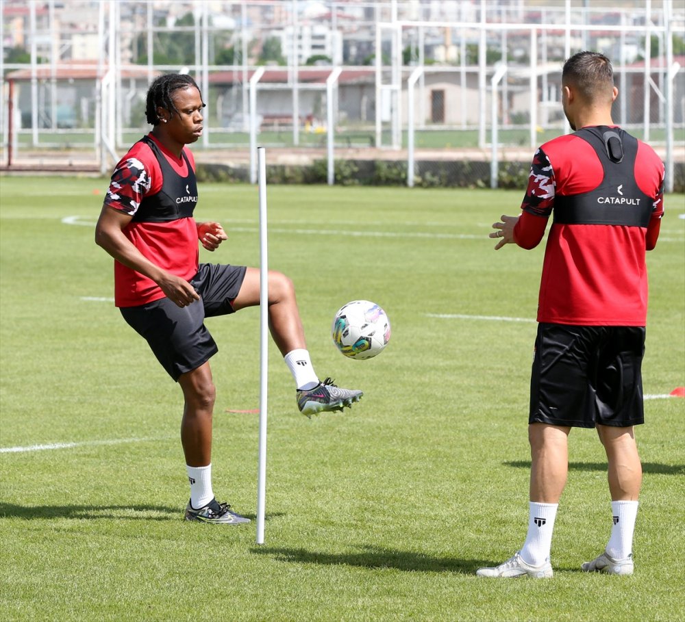 Sivasspor yeni sezon hazırlıklarına devam etti