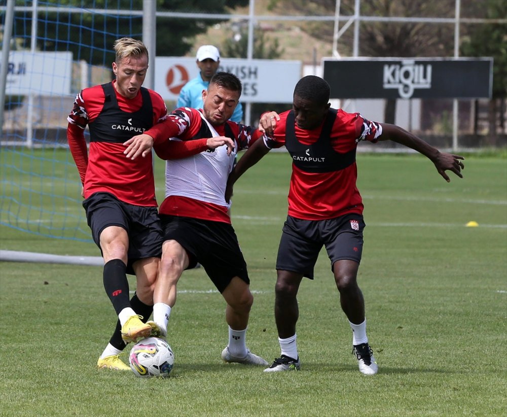 Sivasspor yeni sezon hazırlıklarına devam etti
