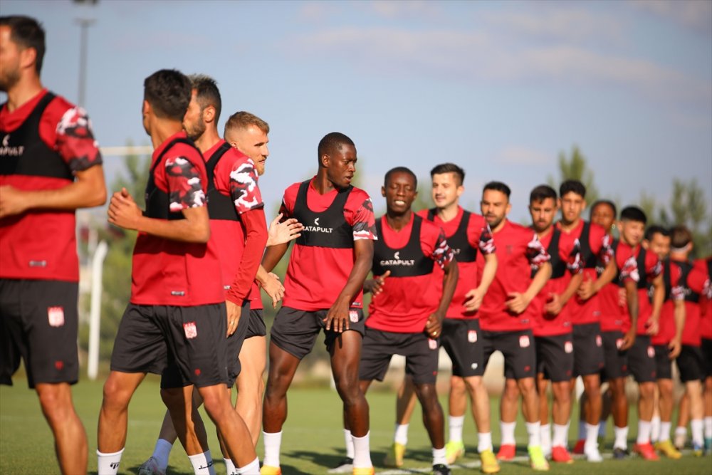 Sivasspor yeni sezon hazırlıklarına devam etti
