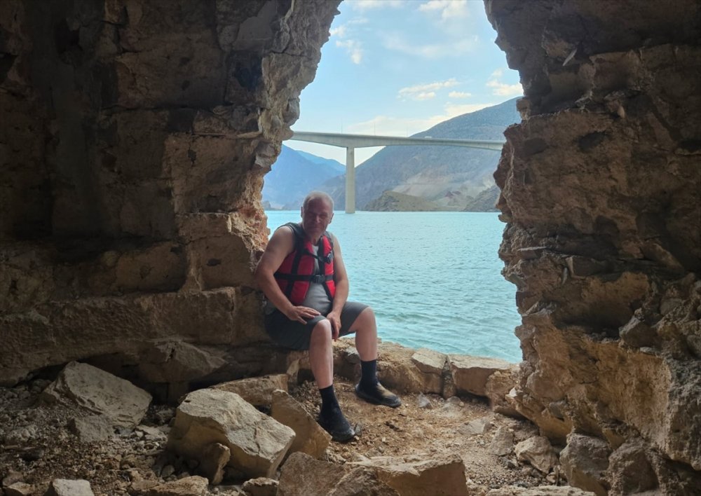 Yusufeli Barajı'nda bot ve kano turizmi başladı