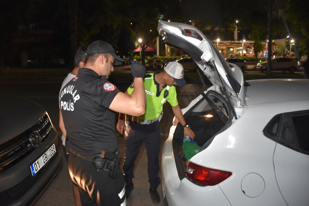 Adana'da helikopter destekli "huzur ve güven" uygulamasında 53 şüpheli yakalandı